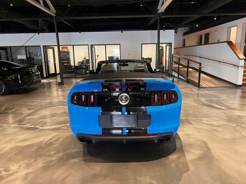 Used 2013 Ford Mustang Shelby GT500 image 4