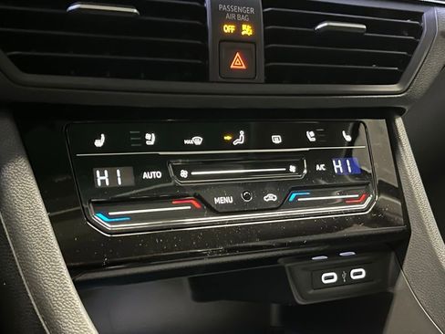 New 2026 Volkswagen Jetta SEL FWD image 11