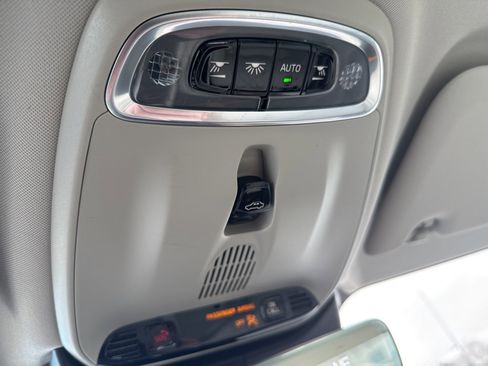 Used 2020 Volvo S60 T5 Momentum image 23