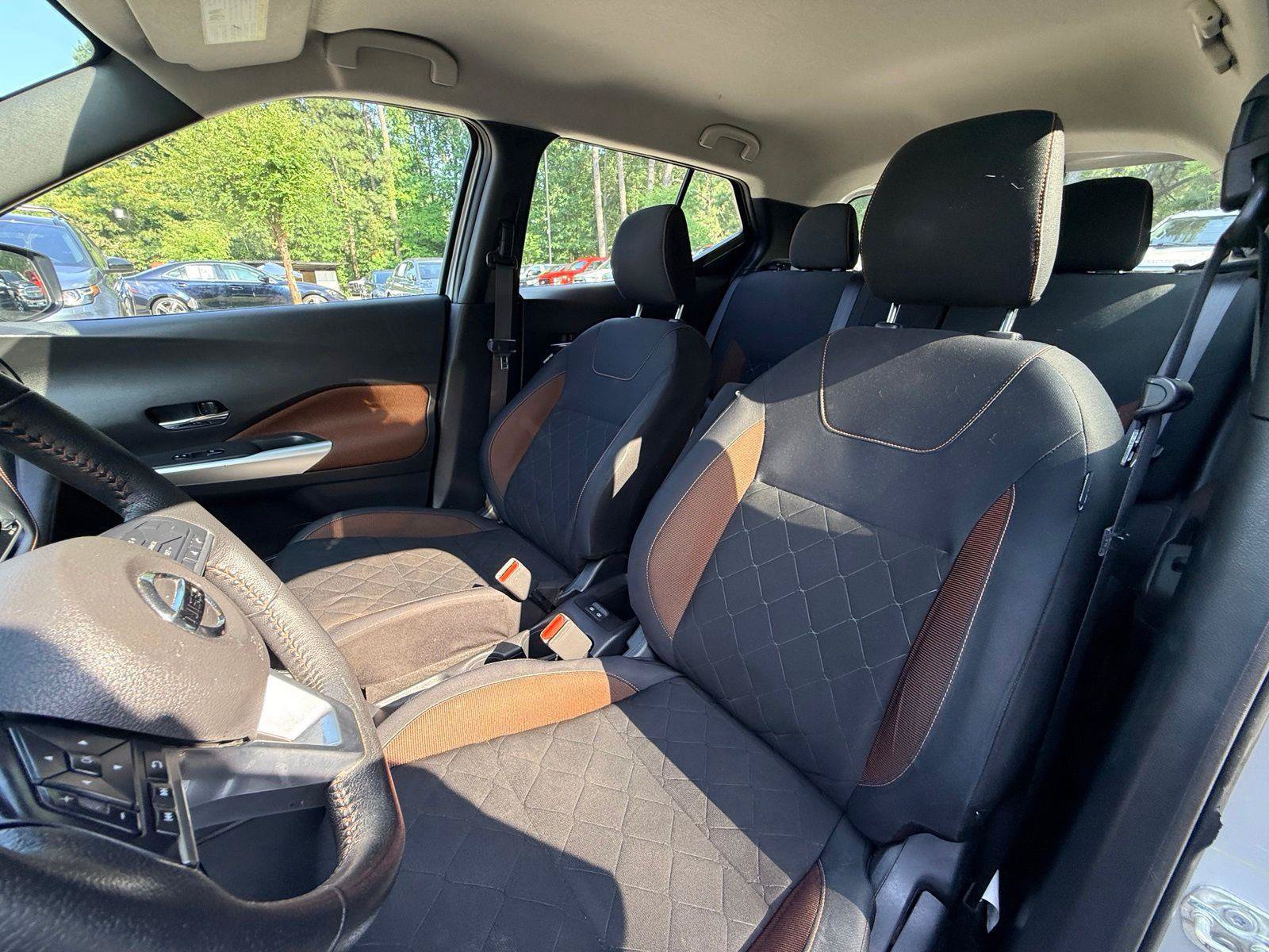 Used 2019 Nissan Kicks SR FWD image 46