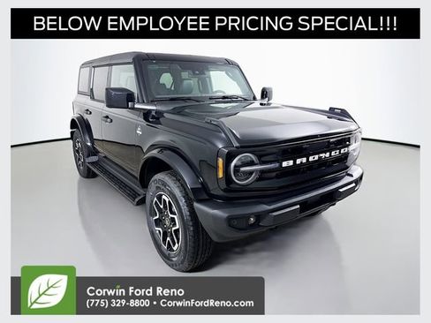 New 2026 Ford Bronco Outer Banks AWD/4WD image 1