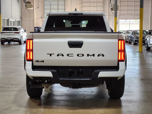 Used 2024 Toyota Tacoma TRD Off-Road AWD/4WD image 10