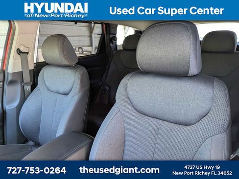 Used 2020 Hyundai Santa Fe SEL w/ Convenience Package image 7