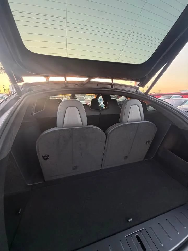 Used 2026 Tesla Model X AWD/4WD image 13