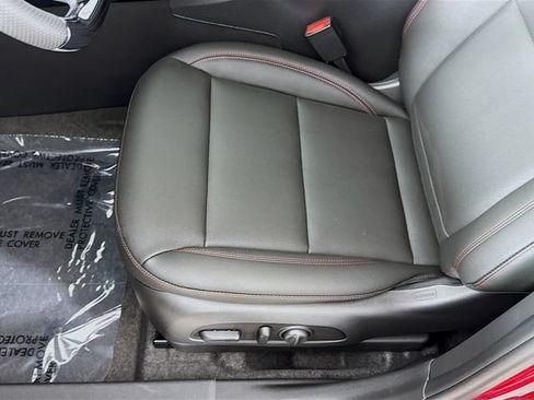 New 2026 Chevrolet Trax RS w/ Sunroof Package FWD image 20