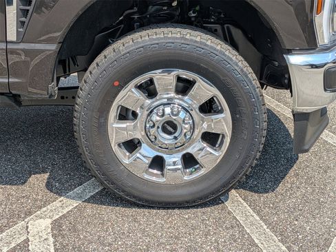 New 2025 Ford F350 King Ranch w/ Chrome Package image 11