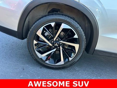 Used 2024 Mitsubishi Outlander SE Black Edition FWD image 7