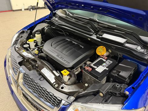 Used 2019 Dodge Grand Caravan SE FWD image 46