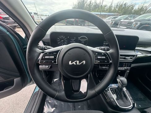 Used 2024 Kia Seltos S FWD image 15