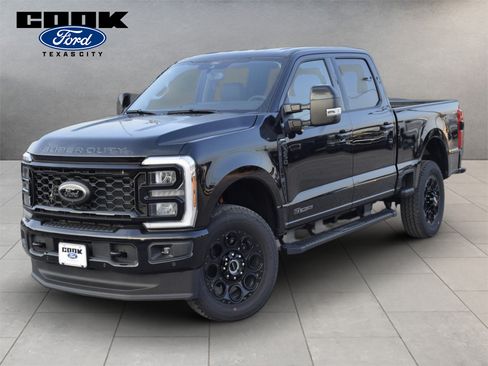 New 2026 Ford F250 Lariat w/ Black Appearance Package AWD/4WD image 1