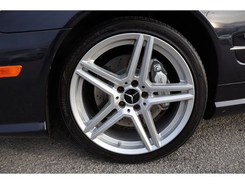 Used 2009 Mercedes-Benz SL 550 image 11