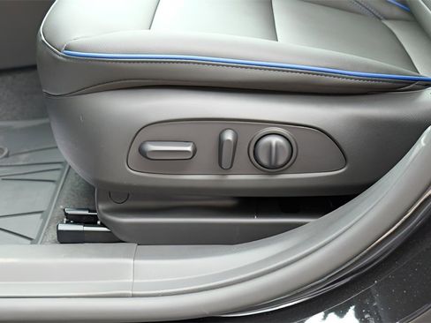 New 2026 Buick Envista Sport Touring w/ Convenience I Package image 21