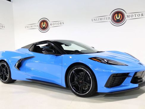 Used 2023 Chevrolet Corvette Stingray Preferred Conv w/ Battery Protection Package RWD image 9