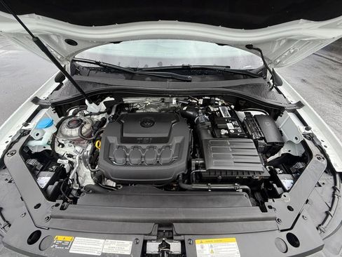 Used 2022 Volkswagen Tiguan SEL R-Line image 28