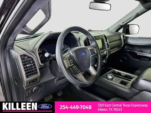 Used 2020 Ford Expedition Max XLT w/ Equipment Group 202A RWD image 11