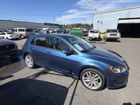 Used 2017 Volkswagen Golf SEL FWD image 2