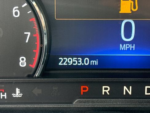 Used 2023 Ford Explorer XLT w/ Equipment Group 202A AWD/4WD image 38