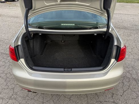 Used 2013 Volkswagen Jetta SE image 6
