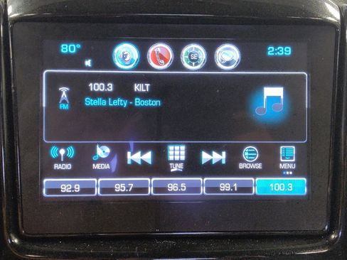 Used 2018 Chevrolet Traverse LT FWD image 25