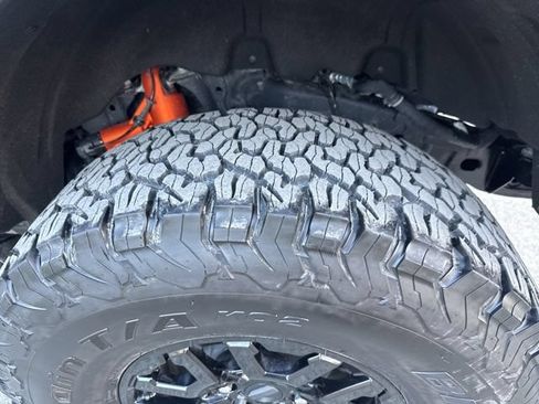 Used 2024 Ford Bronco Raptor w/ Interior Carbon Fiber Pack 6 AWD/4WD image 12