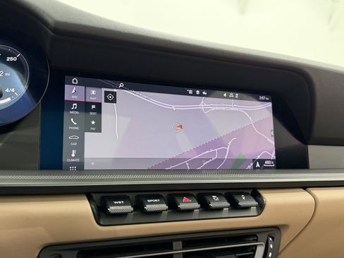 Certified 2021 Porsche 911 Carrera 4S image 37