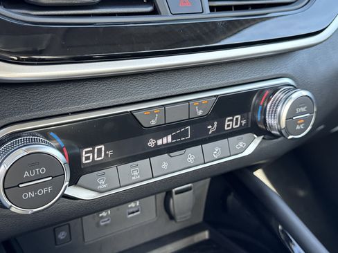 New 2025 Nissan Altima 2.5 SR w/ SR Premium Package image 26