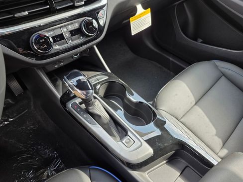 New 2026 Buick Envista Sport Touring image 18