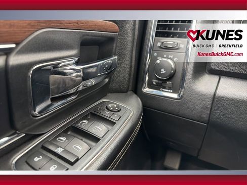 Used 2015 RAM 1500 Laramie w/ Convenience Group image 36