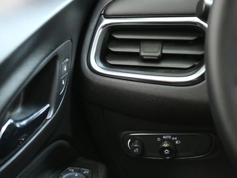 Used 2024 Chevrolet Equinox LT w/ LPO, Floor Liner Package AWD/4WD image 15