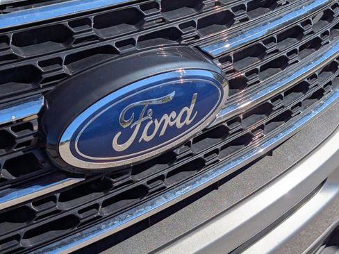 Used 2024 Ford Explorer XLT w/ Equipment Group 202A image 24