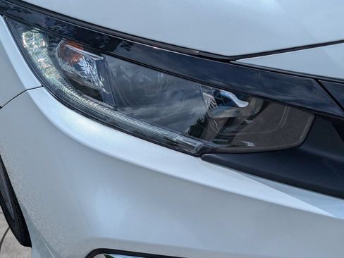 Used 2019 Honda Civic EX-L image 9