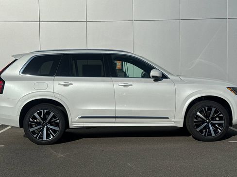 New 2026 Volvo XC90 B6 Core image 6