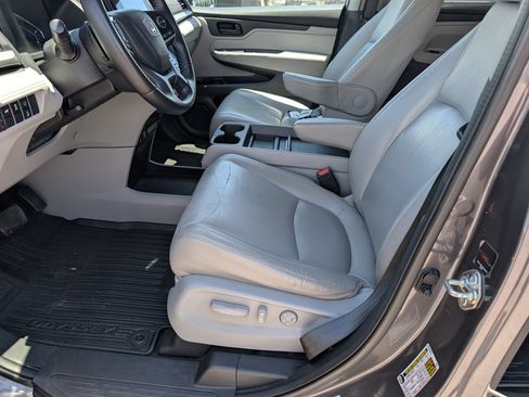 Used 2019 Honda Odyssey EX-L image 12