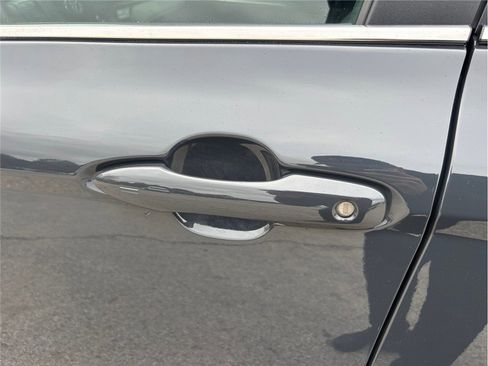 Used 2025 Toyota Camry XLE image 15