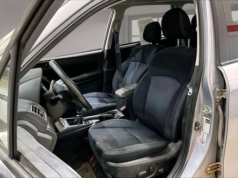 Used 2016 Subaru Forester 2.5i Premium AWD/4WD image 24