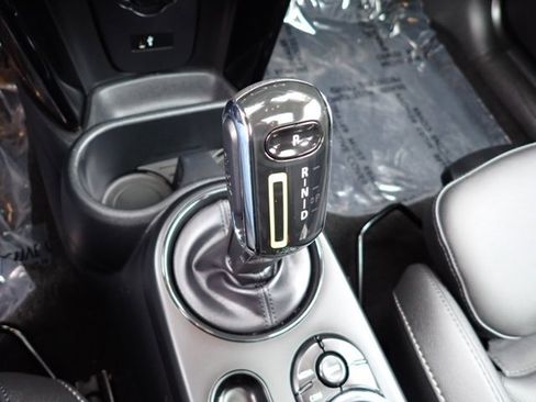 Used 2024 MINI Cooper SE FWD image 17