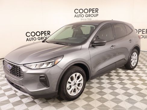 Used 2025 Ford Escape Active w/ Tech Pack #1 FWD image 10
