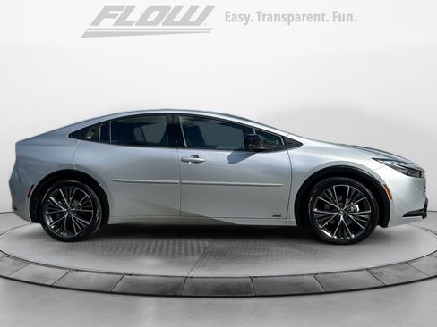 Used 2025 Toyota Prius Limited w/ Limited Premium Package AWD/4WD image 10