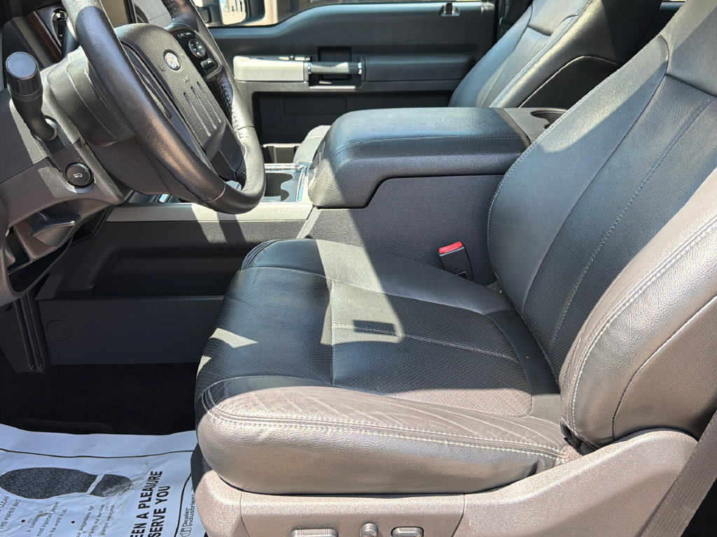 Used 2016 Ford F250 Lariat w/ Lariat Ultimate Package AWD/4WD image 19