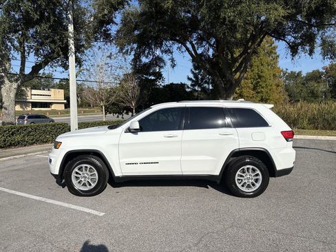 Used 2019 Jeep Grand Cherokee Laredo image 5