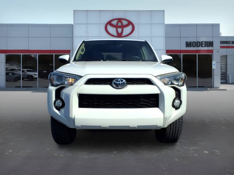 Used 2016 Toyota 4Runner SR5 AWD/4WD image 8