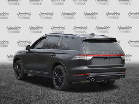 Used 2025 Lincoln Aviator Reserve w/ Jet Appearance Package image 9