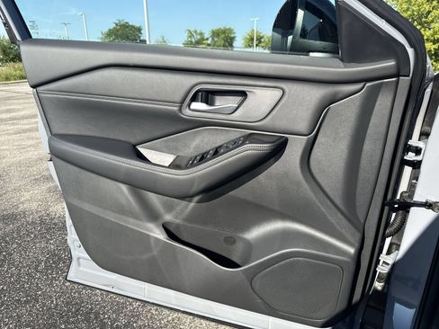 New 2026 Nissan Rogue Dark Armor AWD/4WD image 38