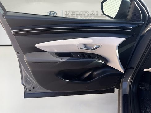 Used 2024 Hyundai Tucson SE FWD image 17
