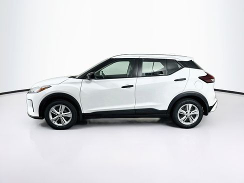 Used 2024 Nissan Kicks S FWD image 4
