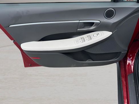 Certified 2025 Hyundai Sonata SE FWD image 15