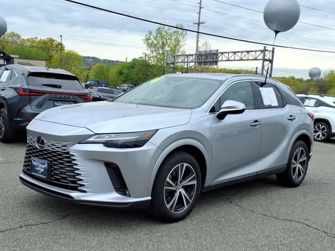 Used 2024 Lexus RX 350 Premium w/ Cold Area Package AWD/4WD image 3