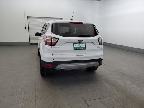 Used 2017 Ford Escape SE AWD/4WD image 6
