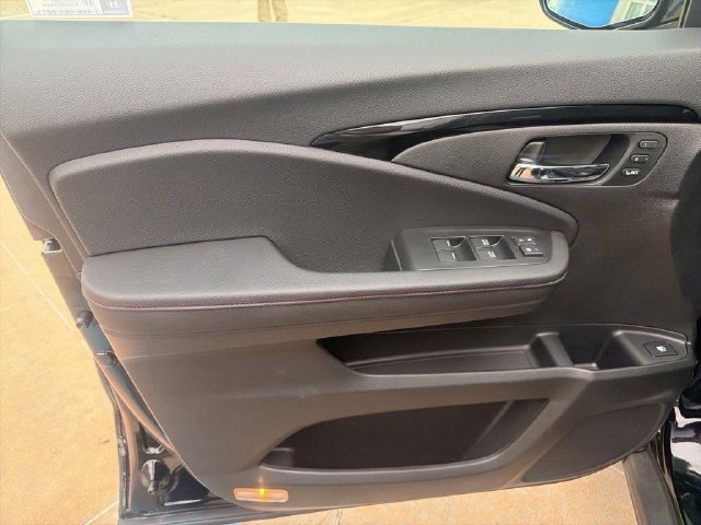 New 2026 Honda Ridgeline Black Edition image 14