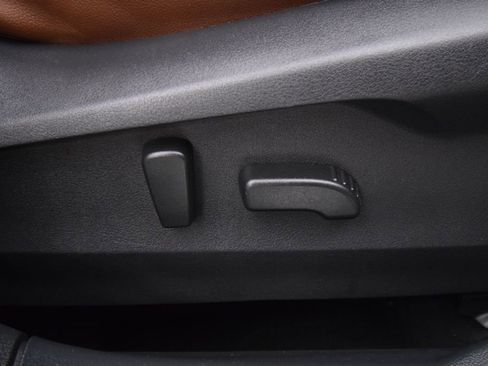 Used 2021 Subaru Outback Touring XT AWD/4WD image 30